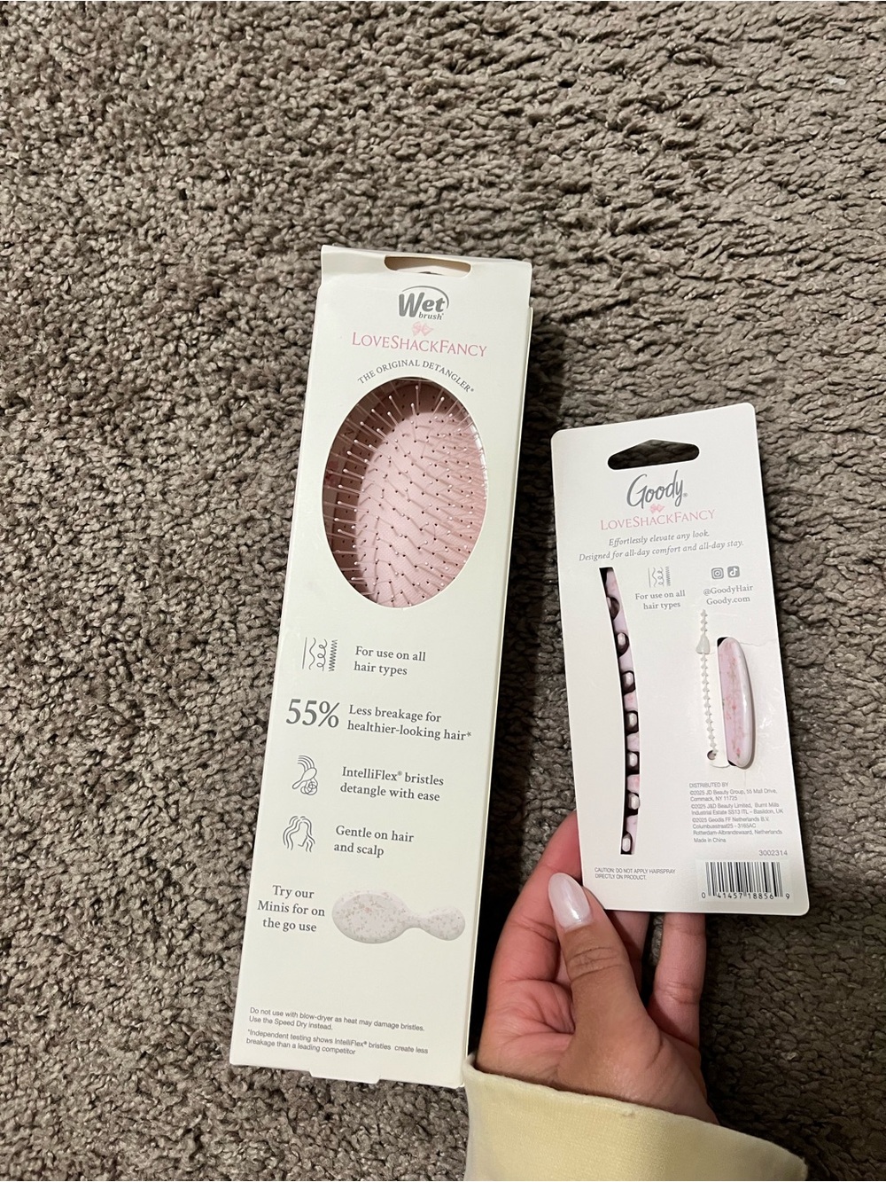 Wet Brush Original Detangler & Goody Claw Clip - Pink Floral. Love Shack Fancy - Picture 3 of 3